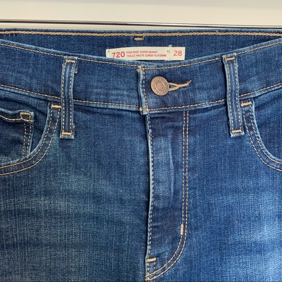 SOLD Levi’s 720 High Rise Super Skinny Distressed Jeans Size 28 - Picture 6 of 9